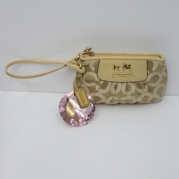 COACH WOMEN SIGNATURE WRISTLET TAN - Picture 1 of 8